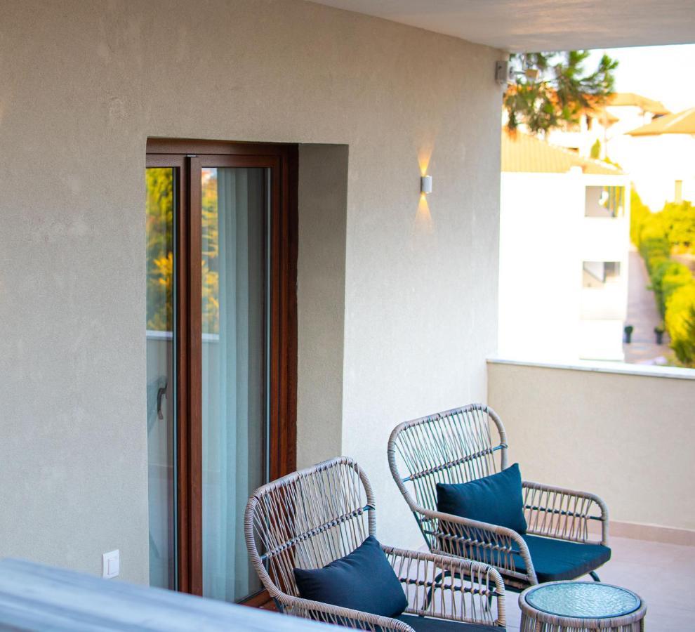 Rigas Supreme Hospitality Aparthotel Afytos Esterno foto
