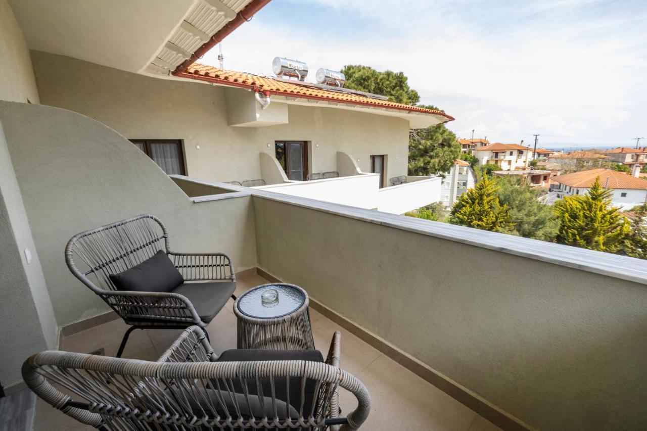 Rigas Supreme Hospitality Aparthotel Afytos Esterno foto