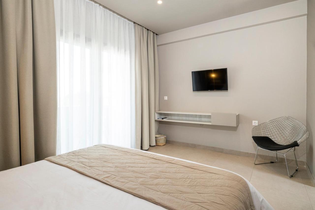 Rigas Supreme Hospitality Aparthotel Afytos Esterno foto